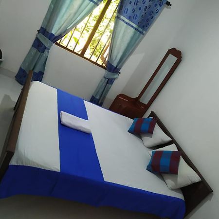 Hotel Agoura Hills Kurunegala Exterior foto